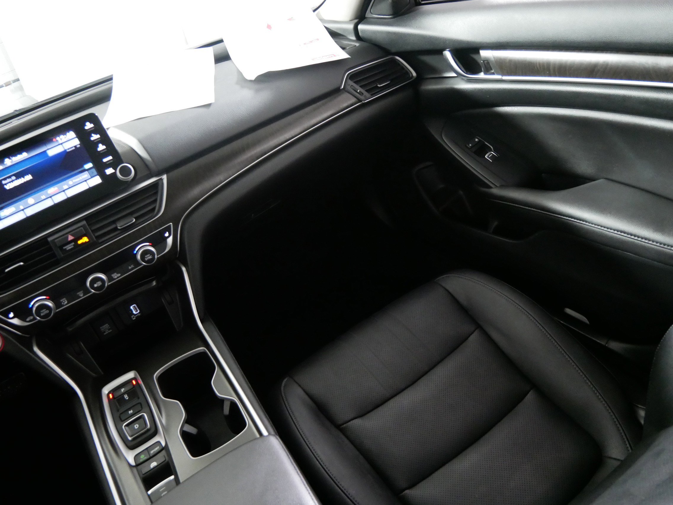 Used 2020 Honda Accord EX-L image 11