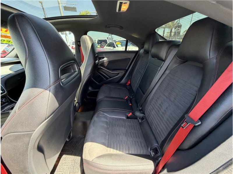 Used 2017 Mercedes-Benz CLA 250 4MATIC image 23