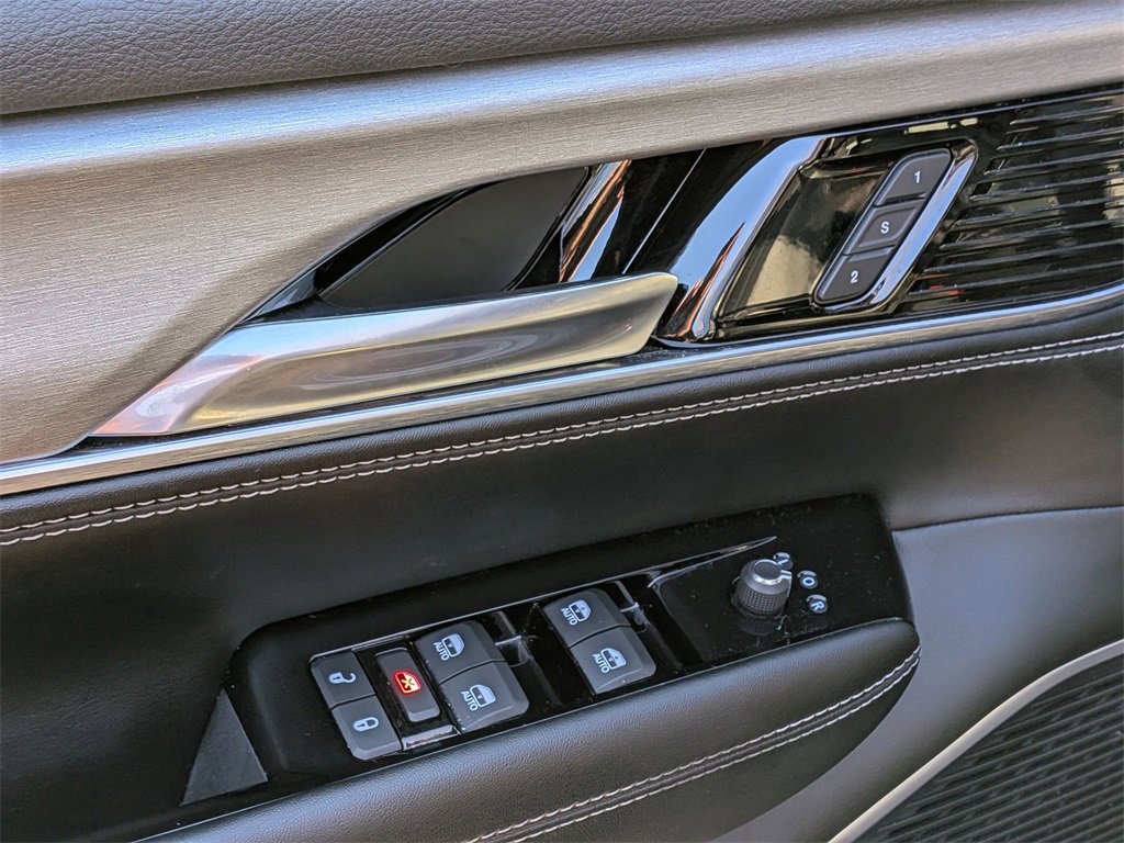 Used 2023 Jeep Wagoneer Series II image 10