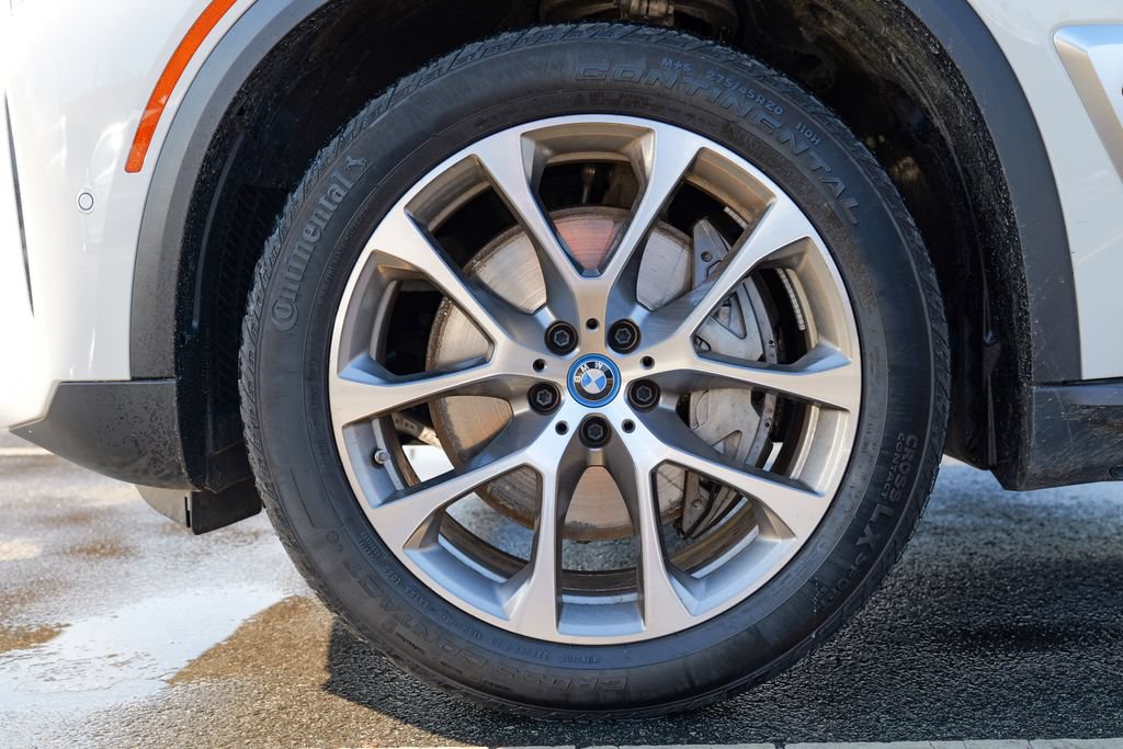 Used 2024 BMW X5 xDrive50e AWD/4WD image 15