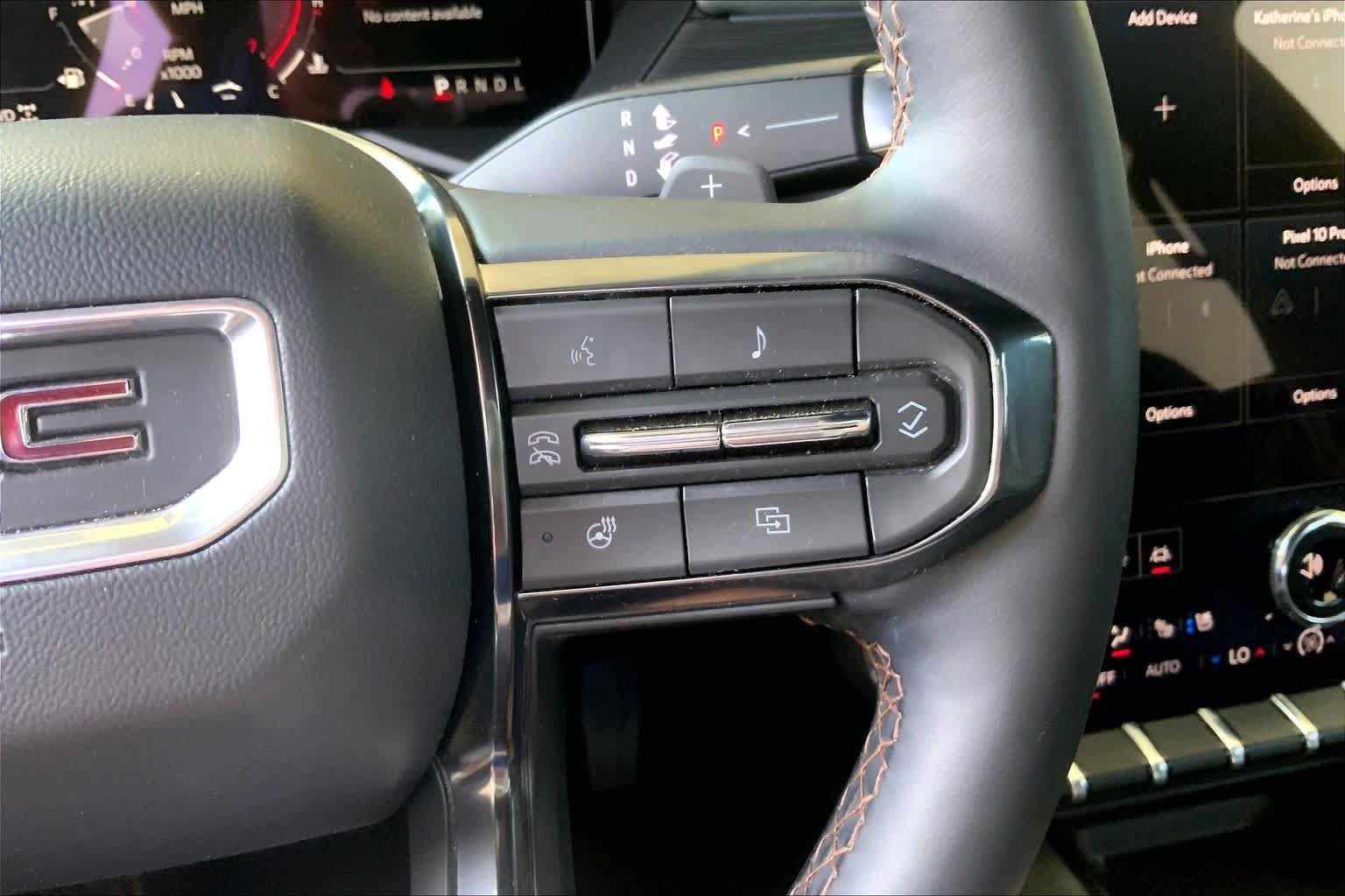 Used 2025 GMC Acadia AT4 w/ Luxury Package AWD/4WD image 25