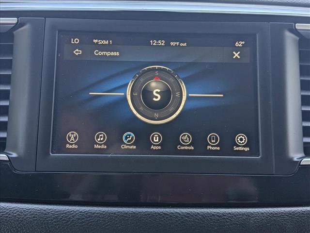 Used 2020 Chrysler Pacifica Touring-L image 13