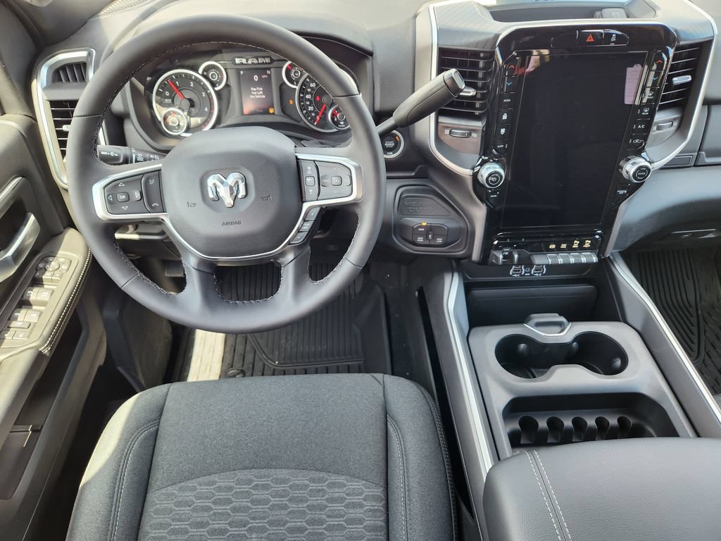 New 2026 RAM 2500 Big Horn AWD/4WD image 29