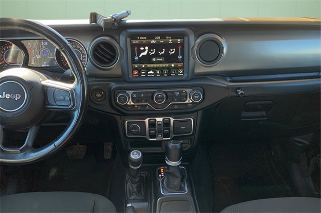 Certified 2022 Jeep Gladiator Willys image 22