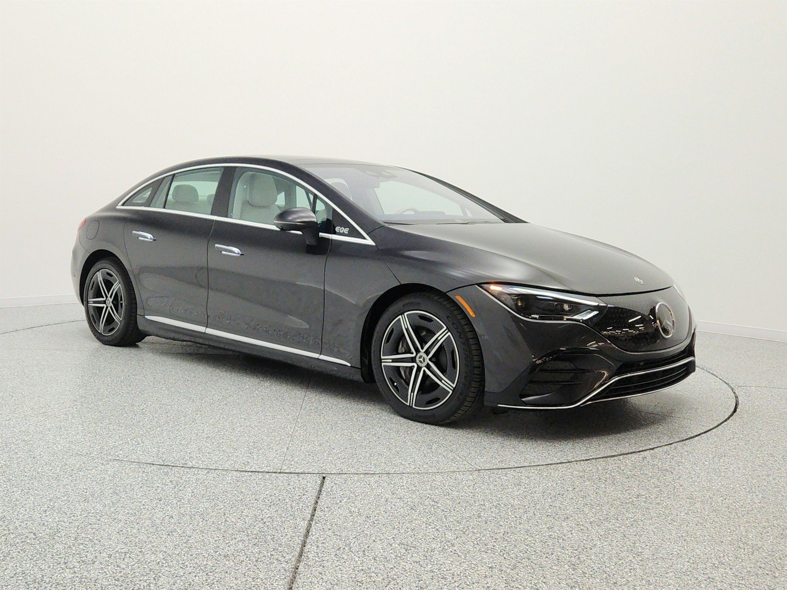 Used 2023 Mercedes-Benz EQE 350+ 4MATIC Sedan image 3