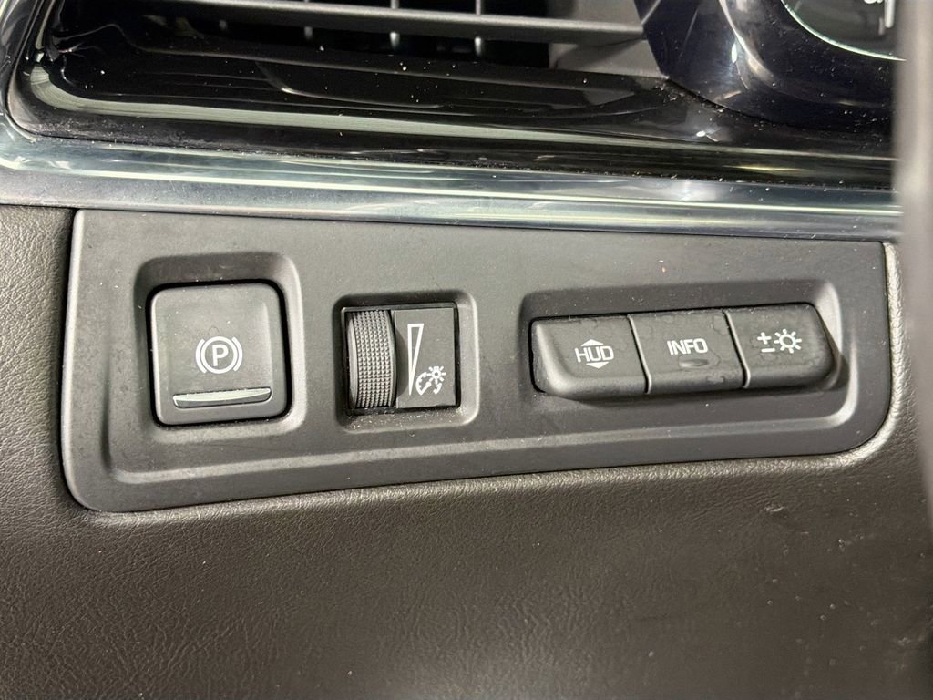 Used 2020 Cadillac XT6 Premium Luxury AWD/4WD image 13