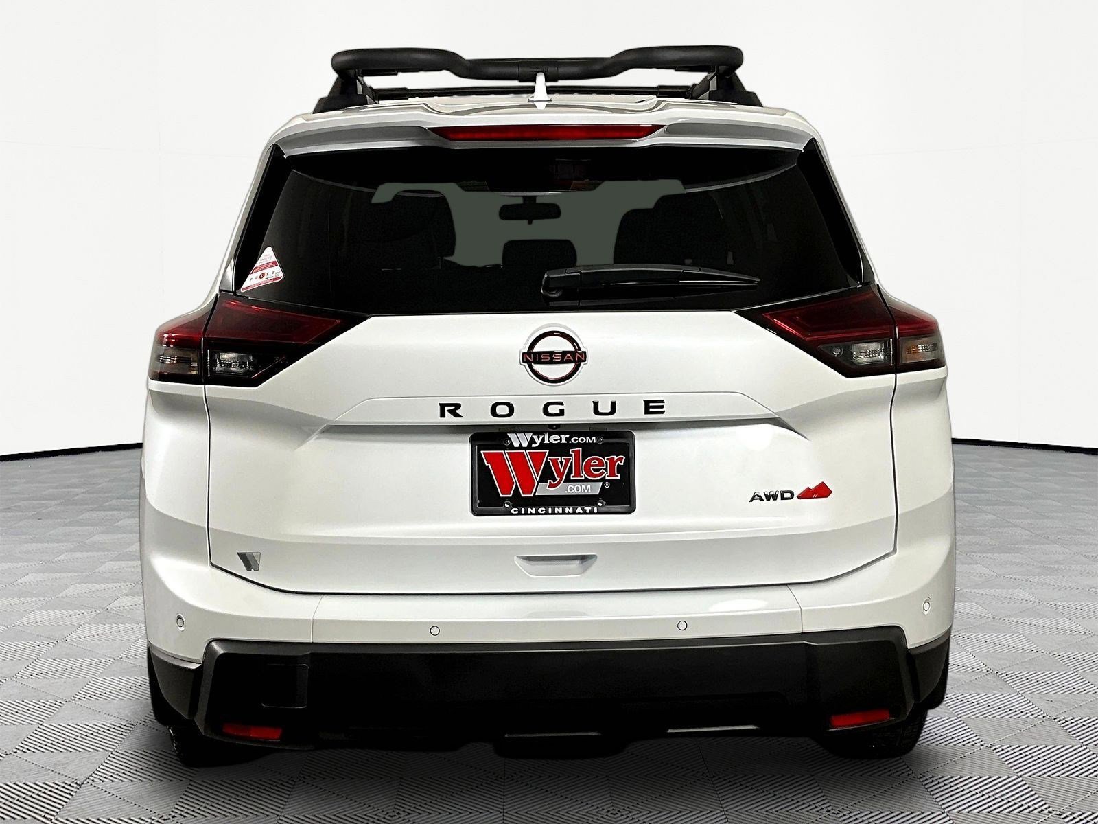 Certified 2025 Nissan Rogue SV AWD/4WD image 5