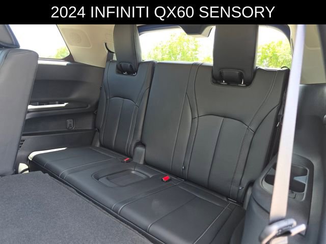 Used 2024 INFINITI QX60 Sensory w/ Vision Package AWD/4WD image 18