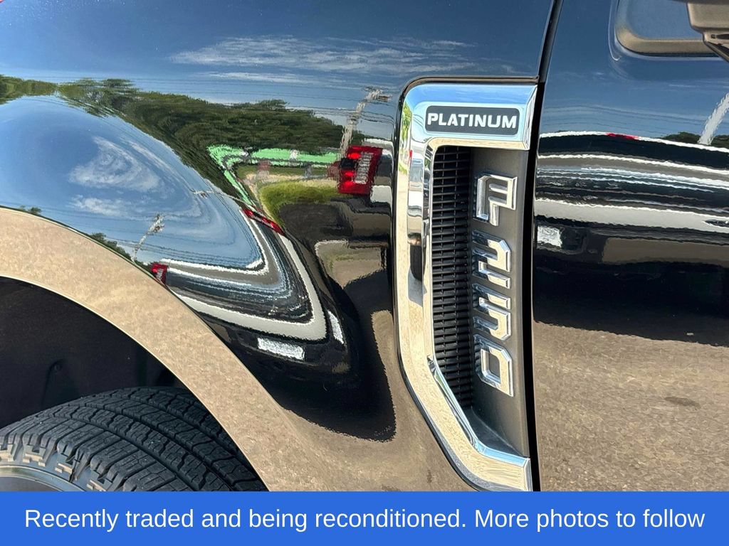 Used 2017 Ford F250 Platinum w/ Platinum Ultimate Package AWD/4WD image 8