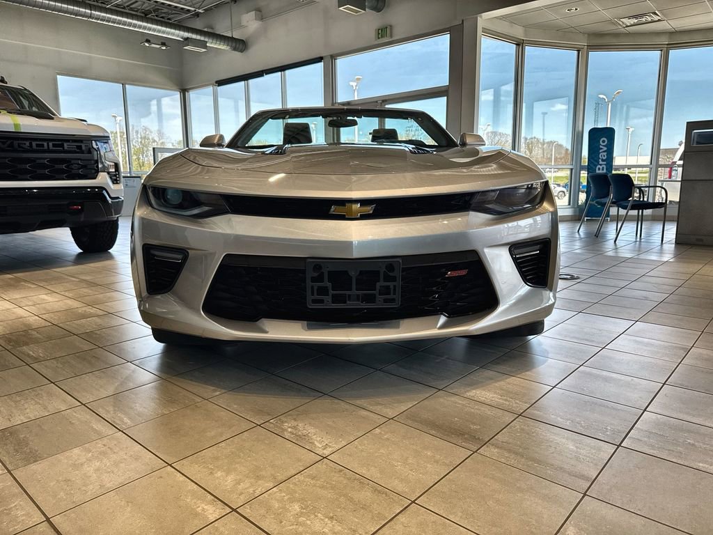 Used 2016 Chevrolet Camaro SS RWD image 3