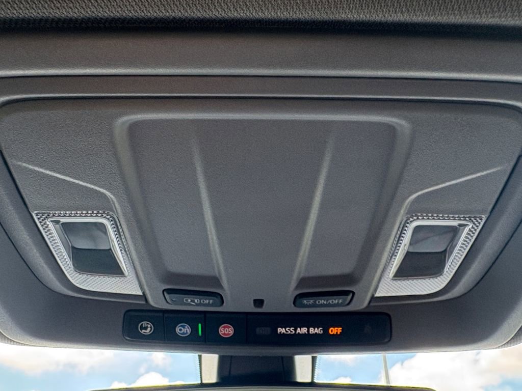 Used 2021 Chevrolet Silverado 1500 Custom image 25