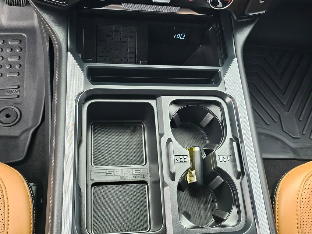 Used 2024 Ford F450 Platinum w/ FX4 Off-Road Package image 24