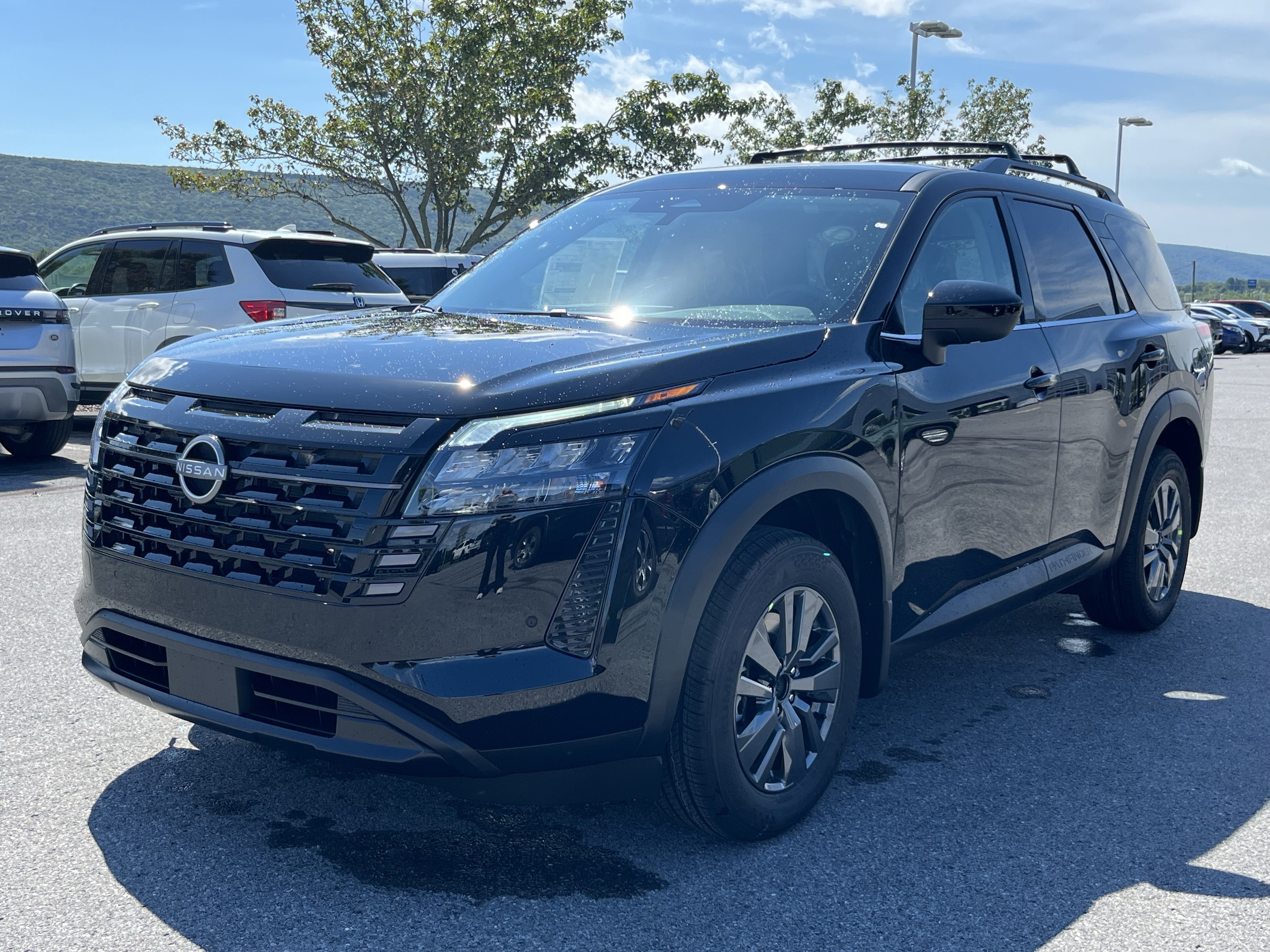 New 2026 Nissan Pathfinder SV AWD/4WD image 13