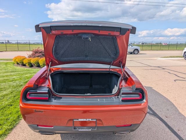 Used 2020 Dodge Challenger SXT w/ Blacktop Package RWD image 7