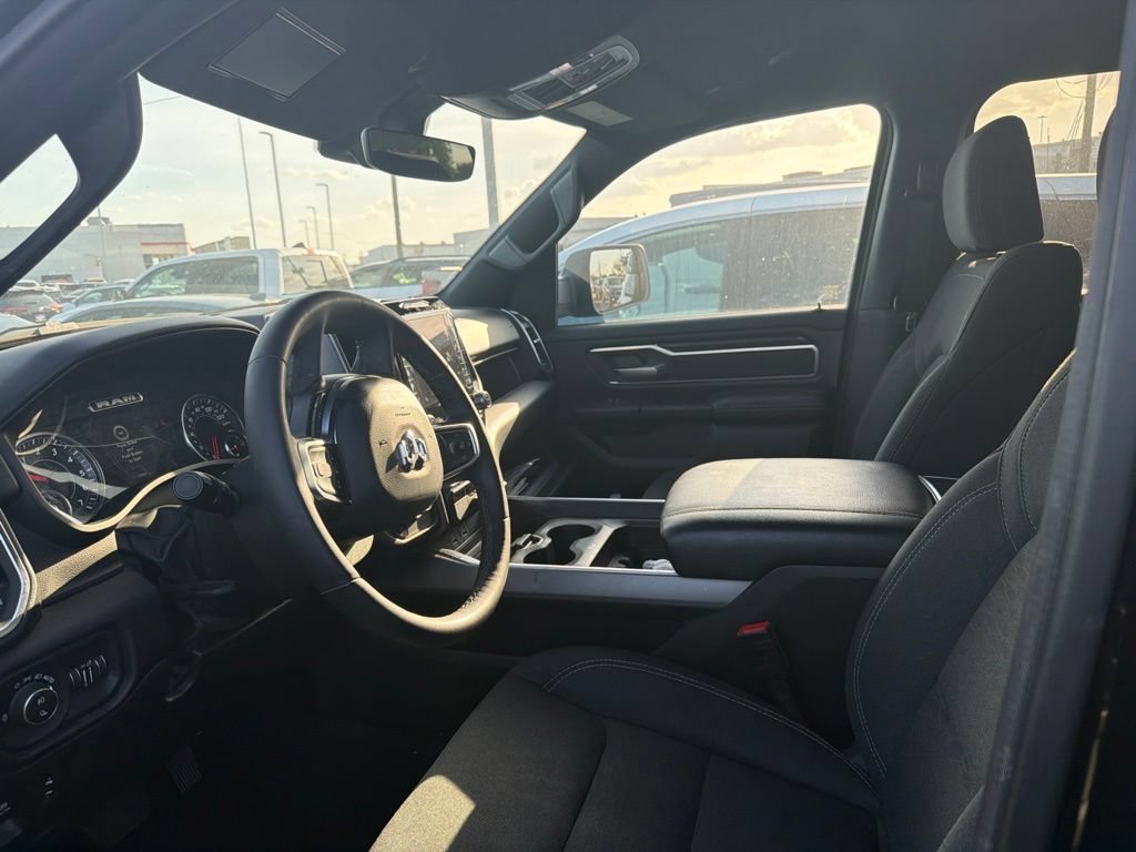 Used 2025 RAM 1500 Big Horn AWD/4WD image 2