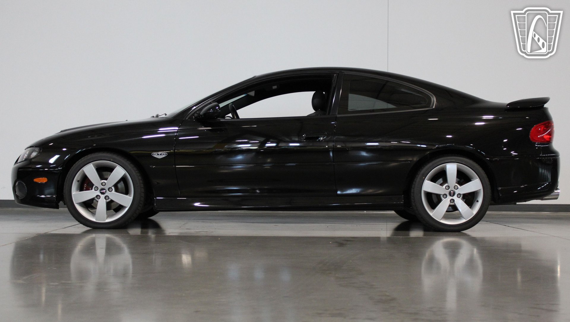 Used 2005 Pontiac GTO RWD image 35