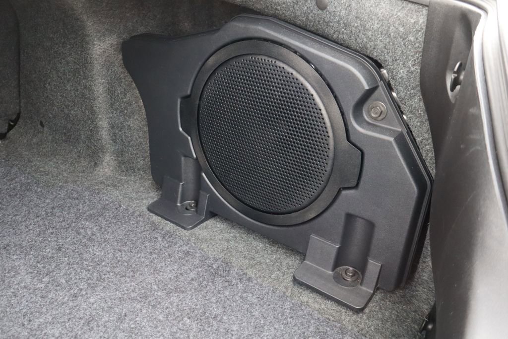 Used 2020 Ford Mustang Shelby GT350 w/ Technology Package image 29