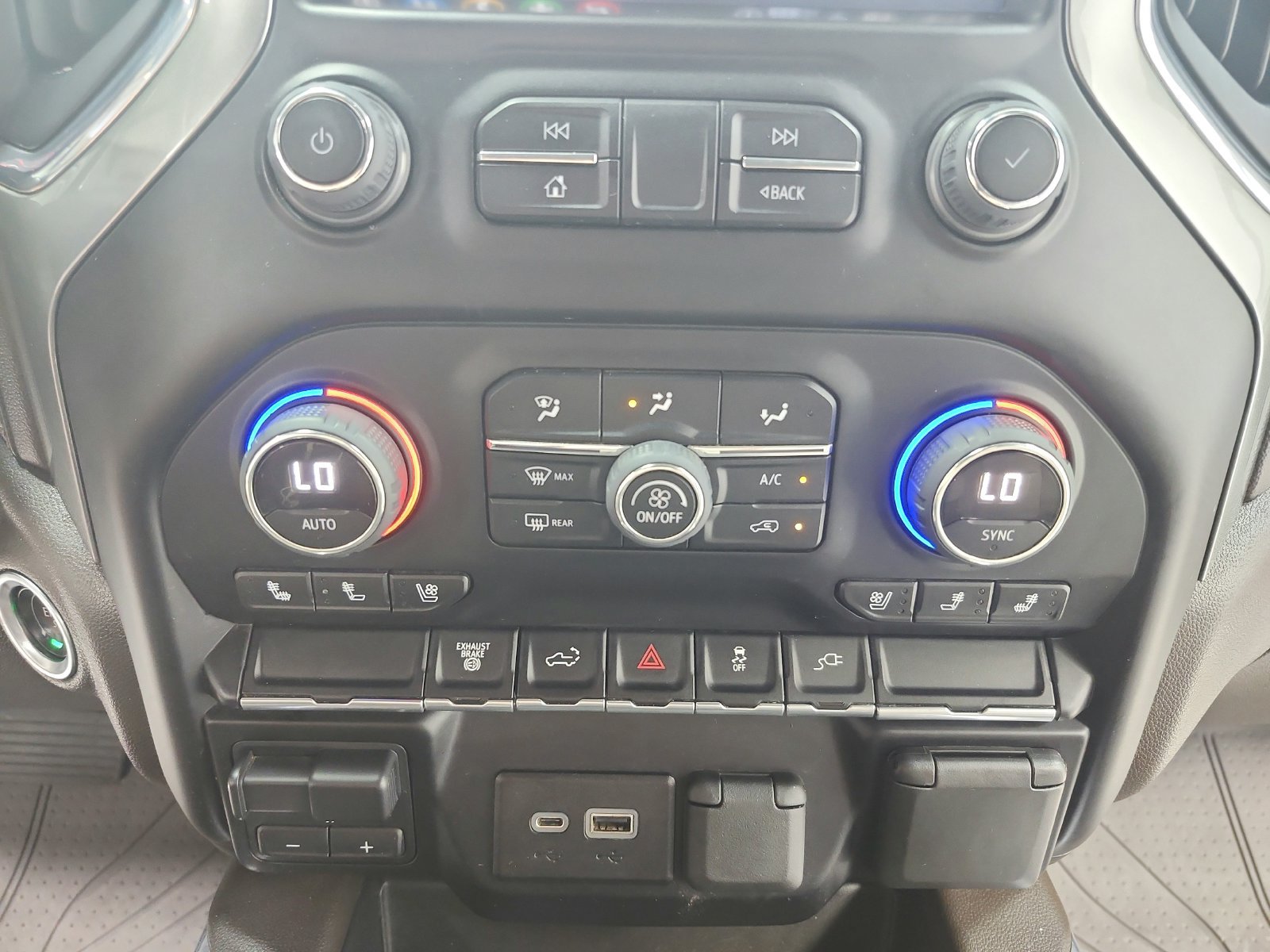 Used 2023 Chevrolet Silverado 3500 LTZ w/ LTZ Convenience Package AWD/4WD image 44