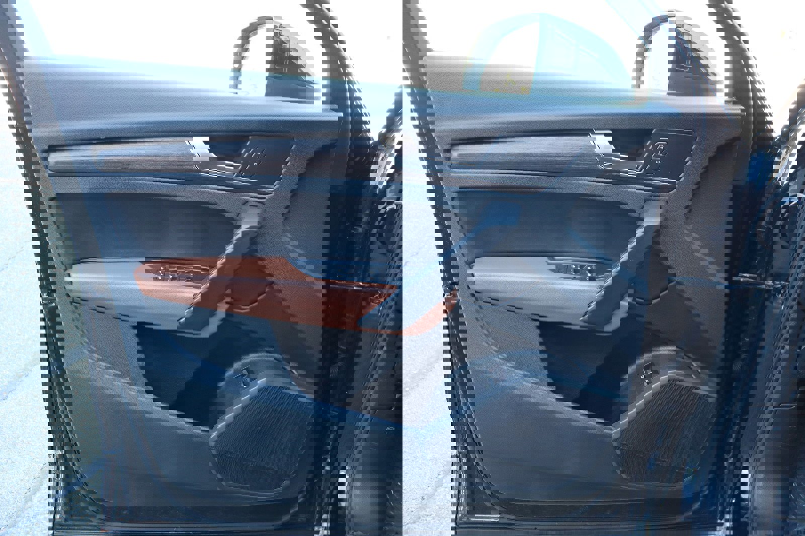 Used 2025 Audi Q5 e Premium image 22