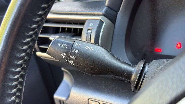 Used 2019 Lexus IS 300 F Sport w/ F Sport Package RWD image 18
