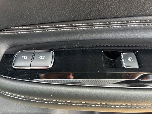 Used 2024 Lincoln Corsair AWD image 27