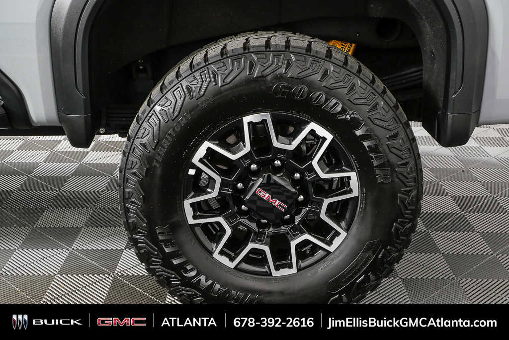 Used 2024 GMC Sierra 2500 AT4X image 36