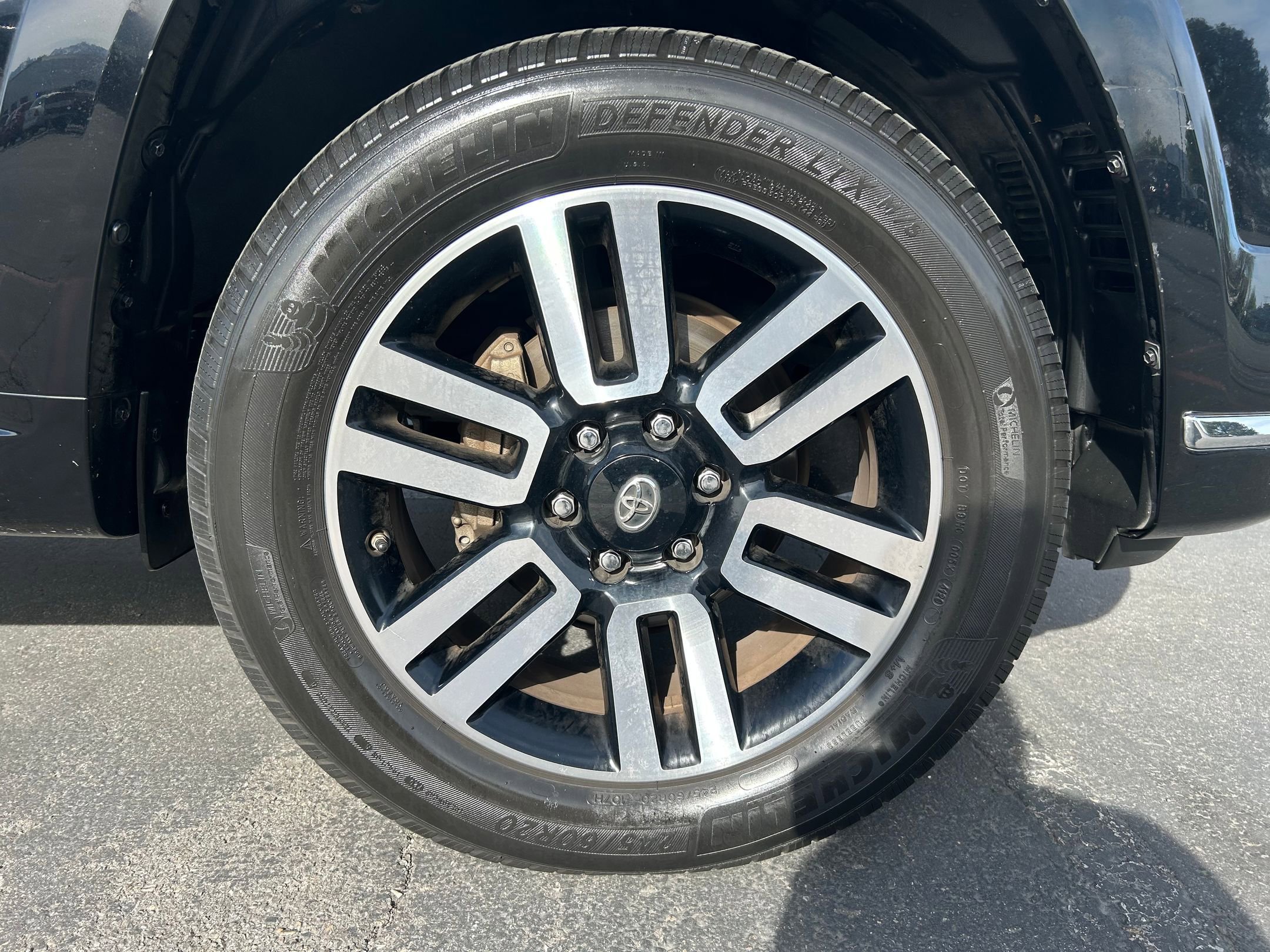 Used 2017 Toyota 4Runner Limited AWD/4WD image 32