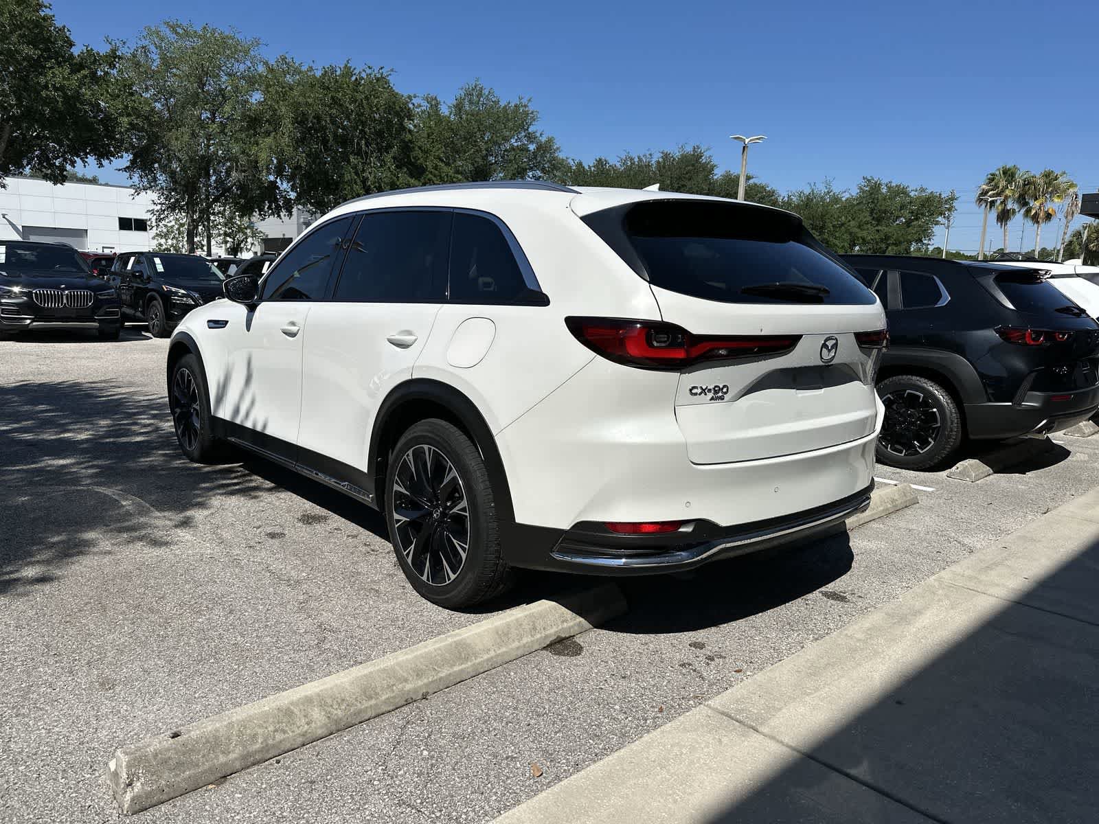 Used 2024 MAZDA CX-90 Plug-In Hybrid w/ Premium Plus AWD/4WD image 6