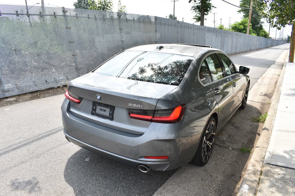 Used 2026 BMW 330i Sedan RWD image 6