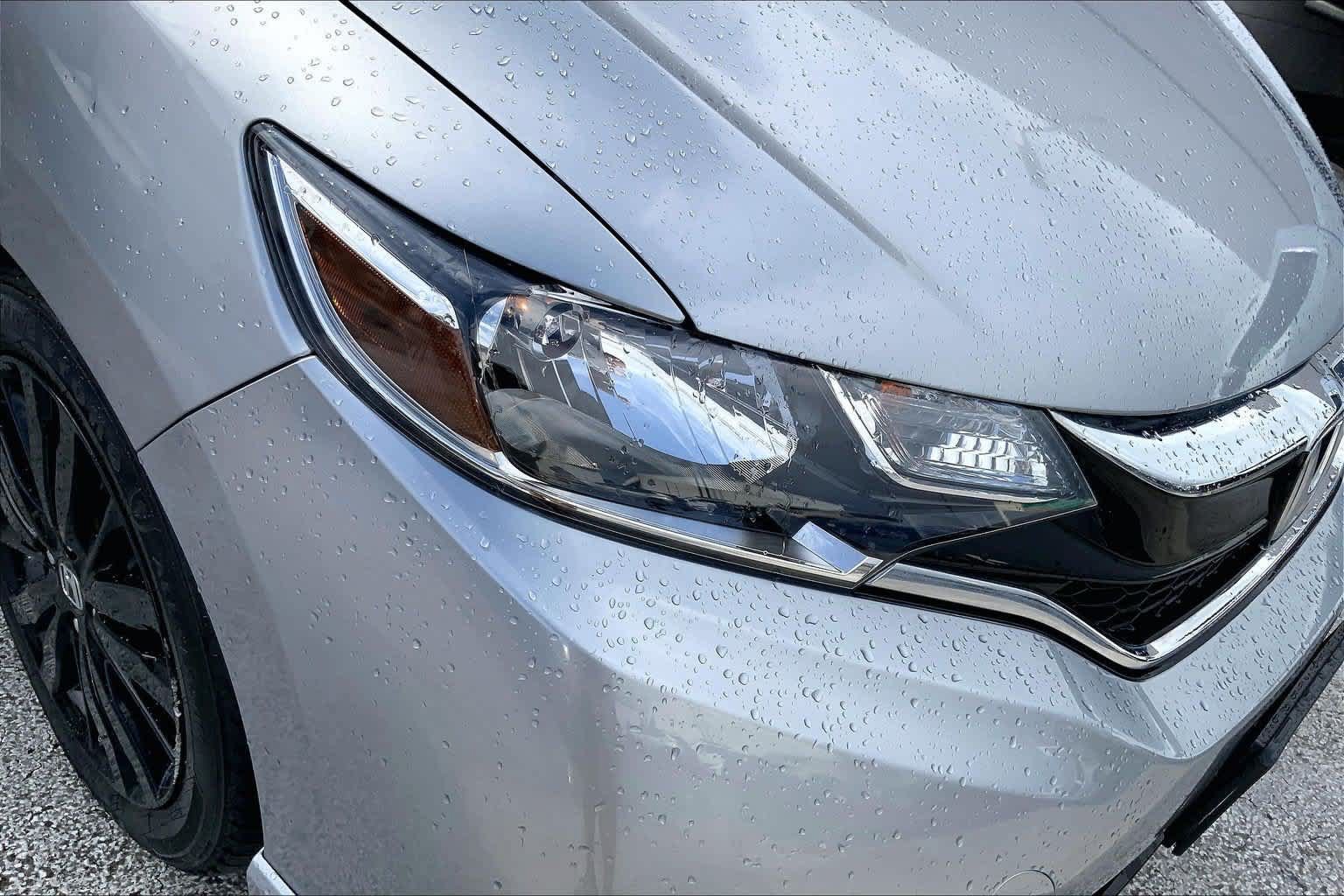 Used 2018 Honda Fit Sport image 31