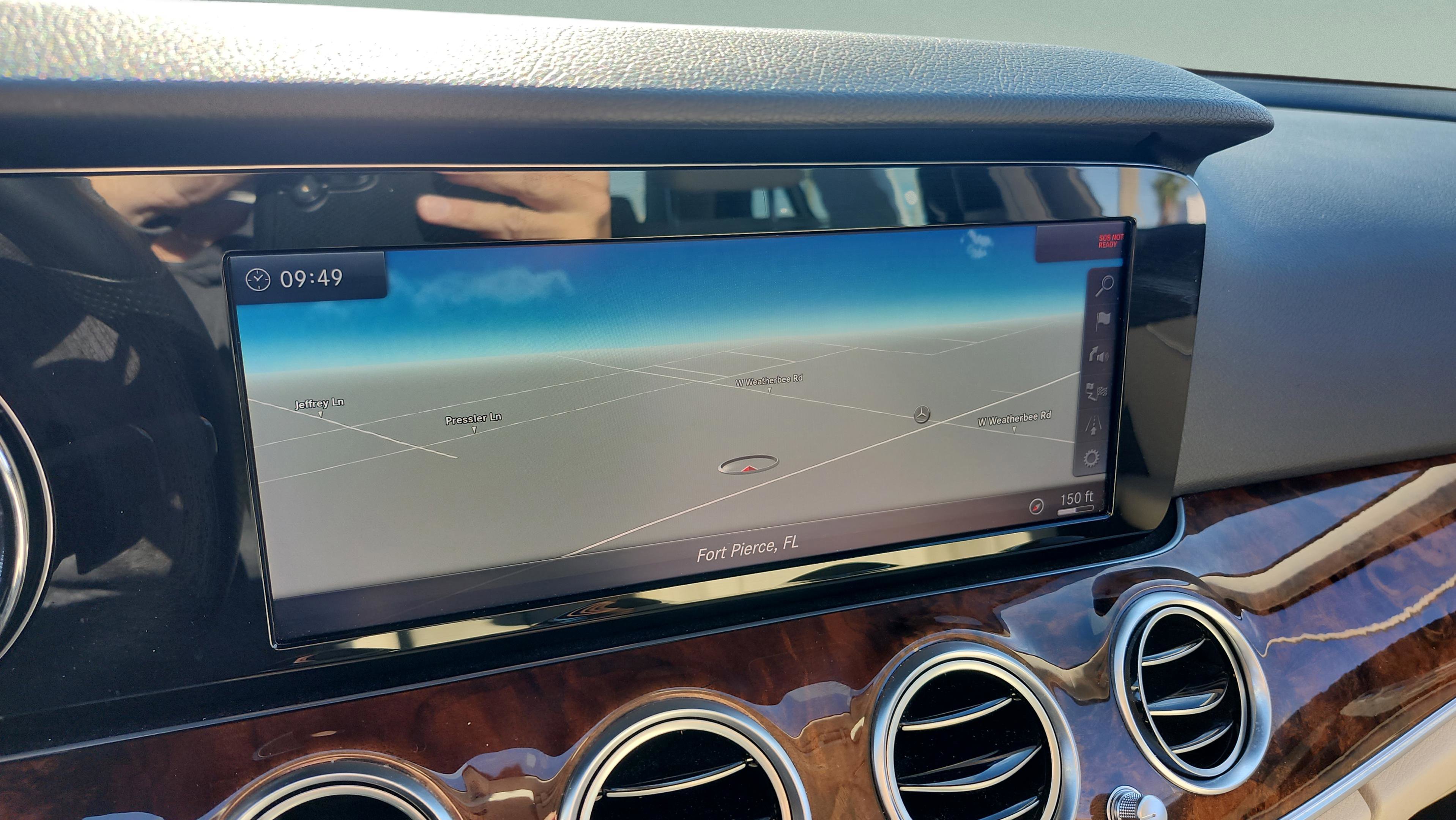 Used 2018 Mercedes-Benz E 300 image 25