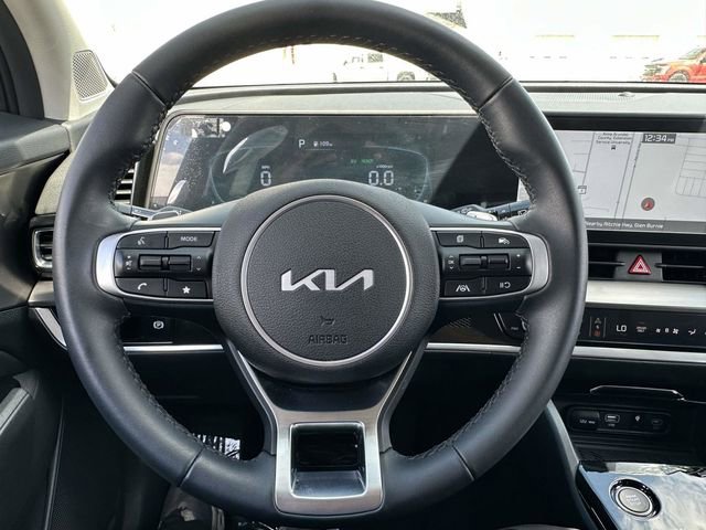 Used 2025 Kia Sportage EX image 13