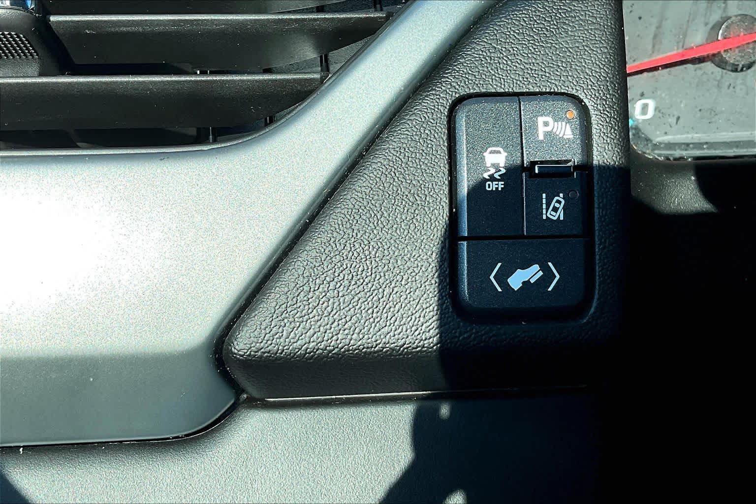 Used 2015 Chevrolet Tahoe LS w/ Driver Alert Package RWD image 35