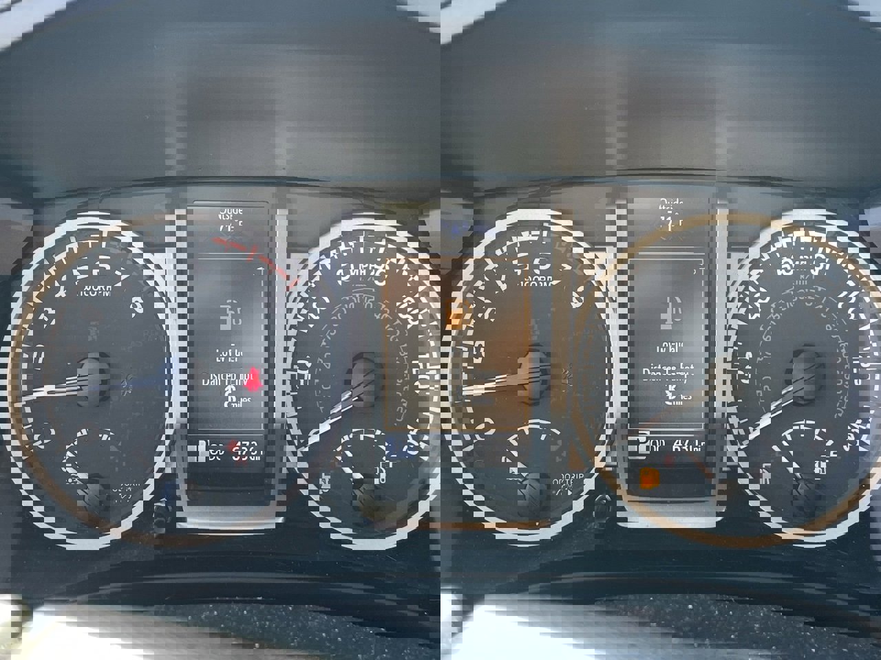 Used 2023 Toyota Tacoma SR5 image 7