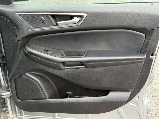 Used 2024 Ford Edge SEL AWD/4WD image 8