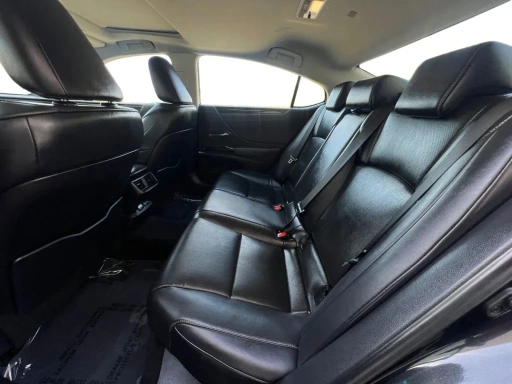 Used 2023 Lexus ES 350 w/ Accessory Package (Z1) FWD image 12