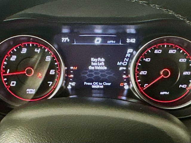 Used 2023 Dodge Charger SXT image 2