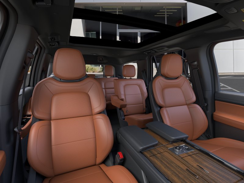 New 2024 Lincoln Navigator Reserve AWD/4WD image 10