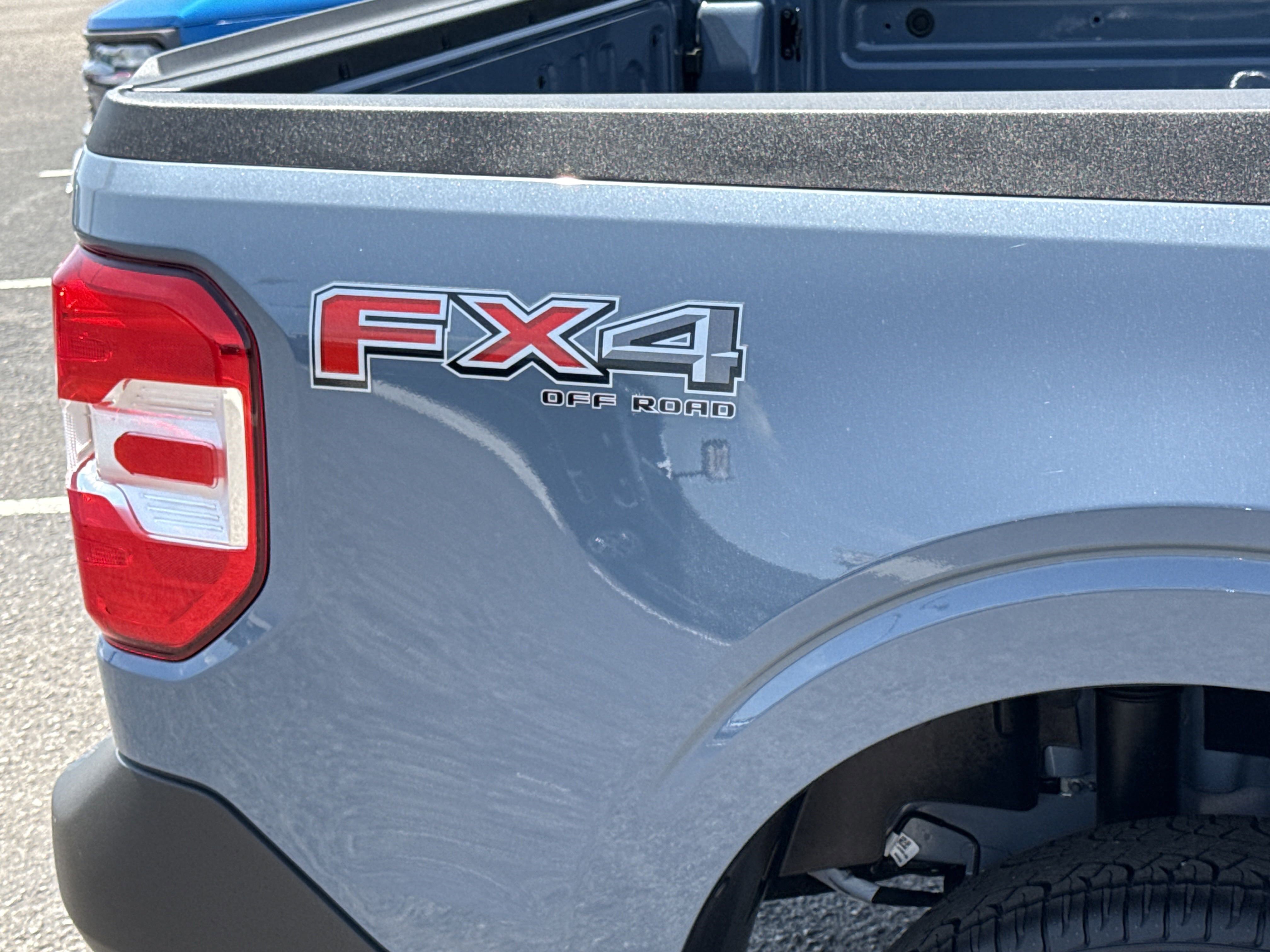 New 2025 Ford Maverick XLT w/ XLT Luxury Package image 7