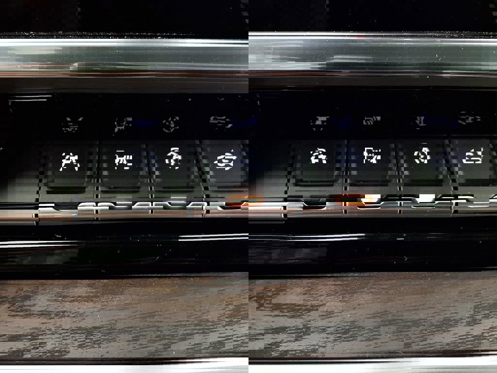 New 2026 GMC Sierra 1500 SLT image 59