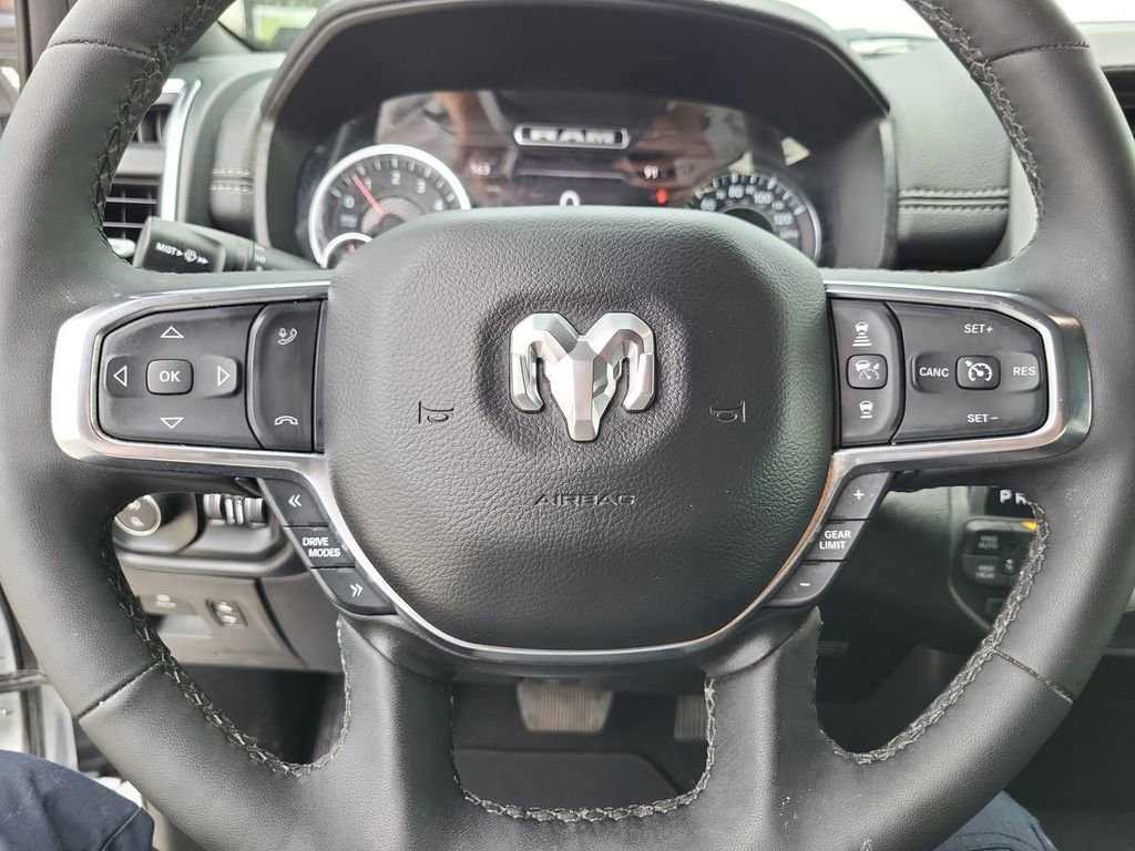Used 2025 RAM 1500 Laramie image 11