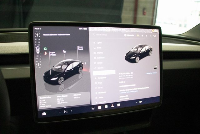 Used 2025 Tesla Model 3 Long Range image 29