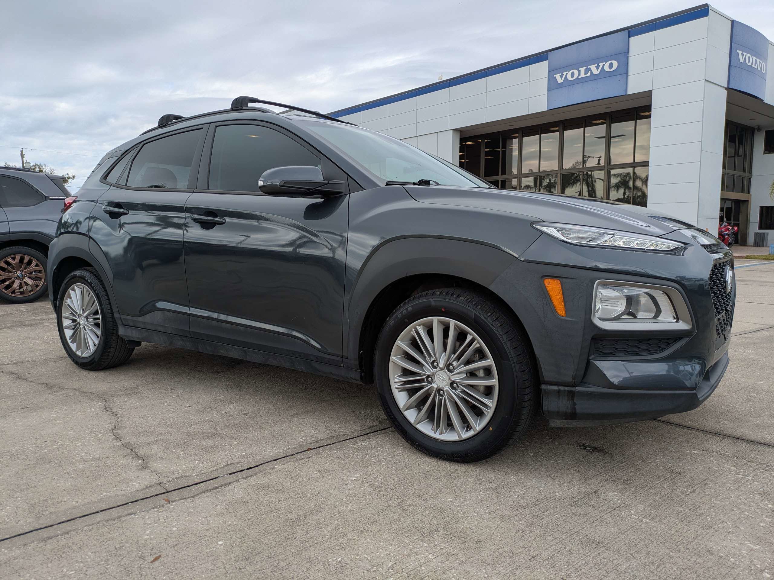 Used 2021 Hyundai Kona SEL image 2