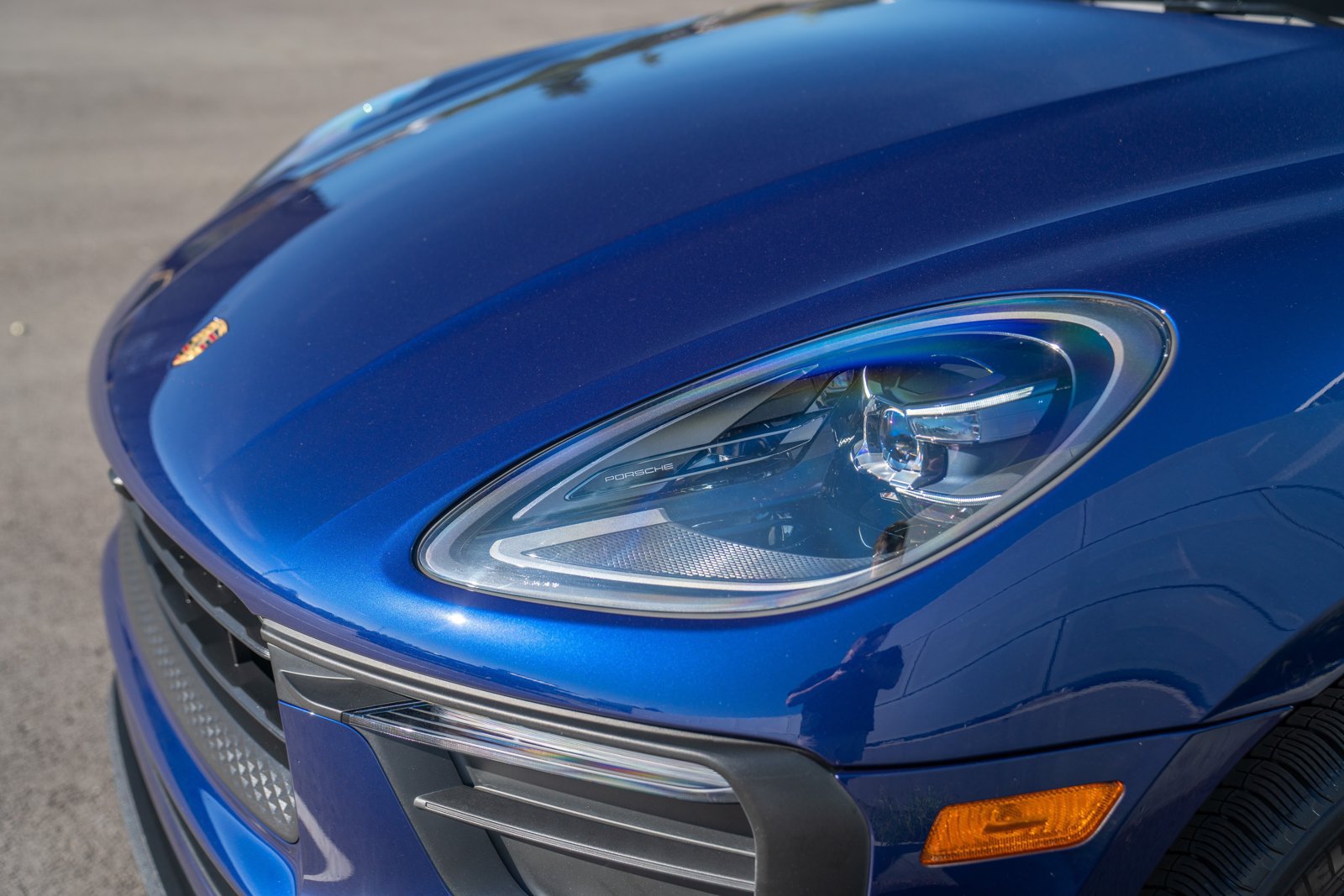 Used 2022 Porsche Macan AWD/4WD image 30