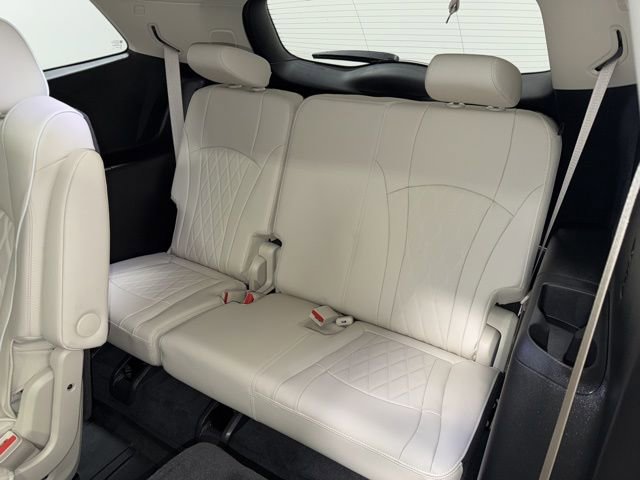 Used 2023 Buick Enclave Avenir w/ Avenir Technology Package image 36