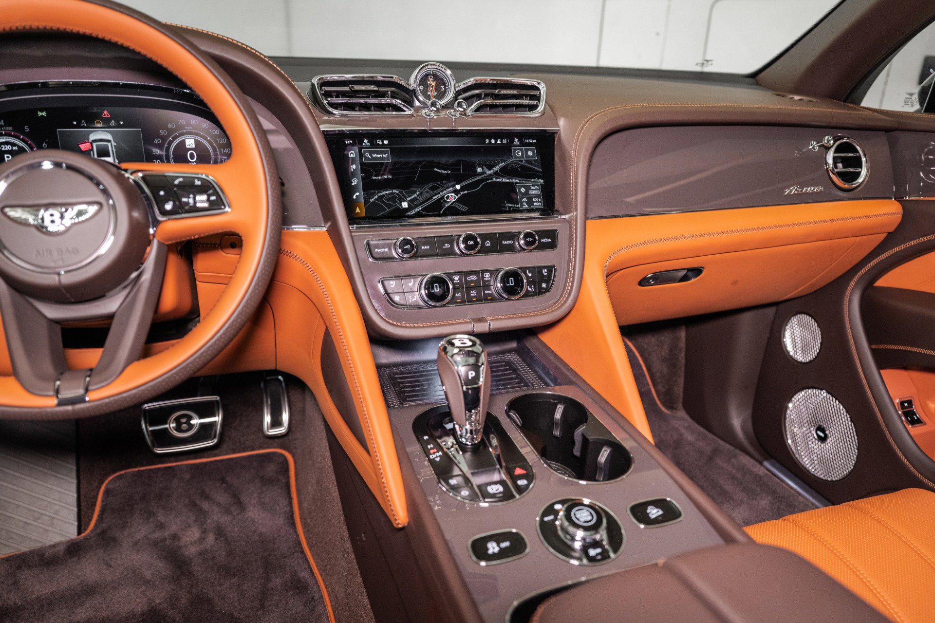 New 2025 Bentley Bentayga image 34