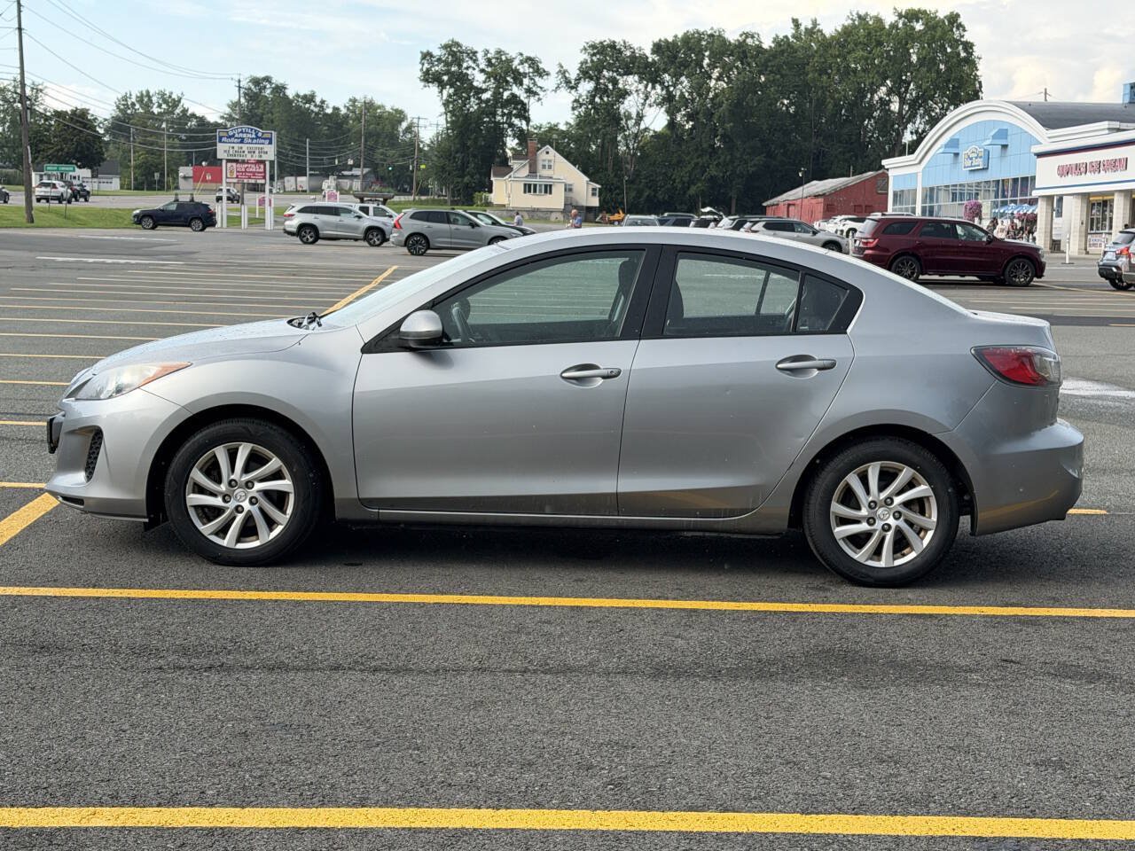 Used 2012 MAZDA MAZDA3 i Touring FWD image 8