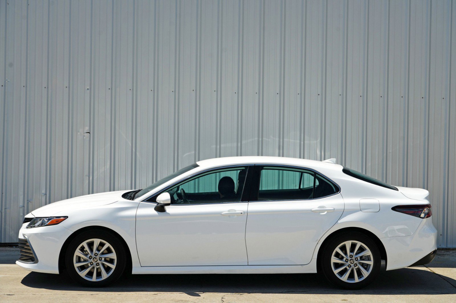 Used 2024 Toyota Camry LE image 43