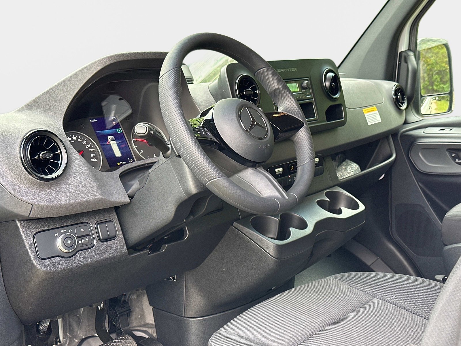 New 2025 Mercedes-Benz Sprinter 2500 image 25