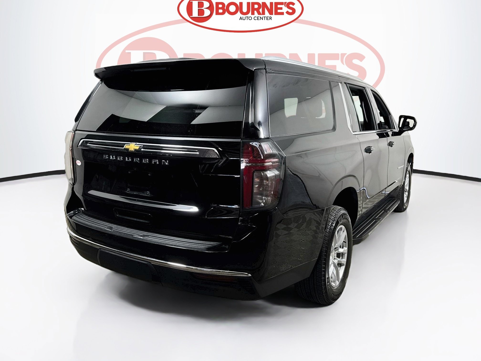 Used 2023 Chevrolet Suburban LS AWD/4WD image 8